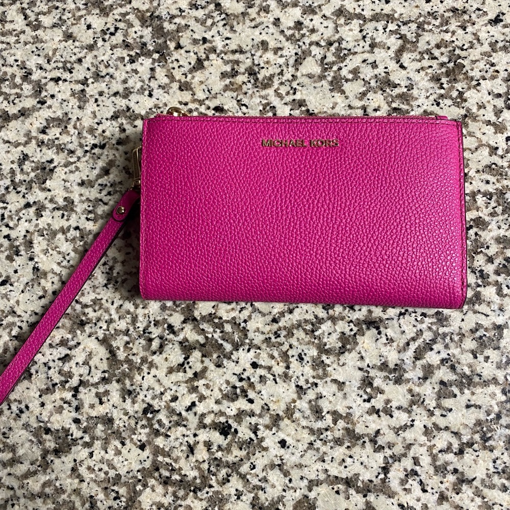 Michael kors wallet never used brand new